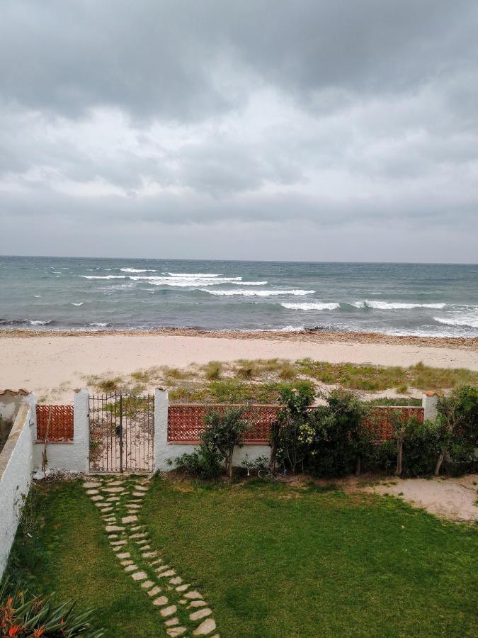 In Front Of The Beach - La Terrazza Sul Mare Flumini di Quartu Buitenkant foto
